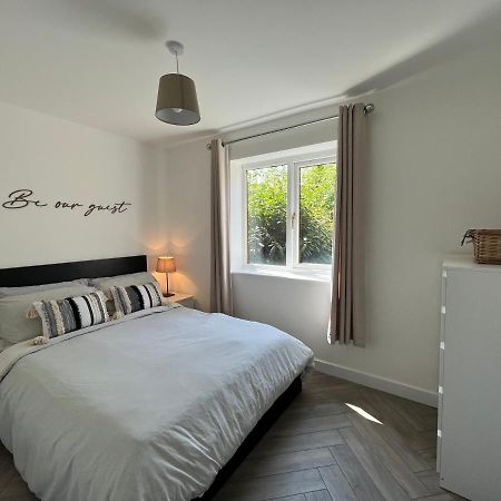 Normanton  Contemporary 1 Bedroom Apartment מראה חיצוני תמונה